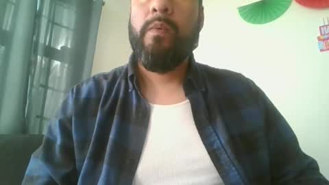Snapshot of sal_cumplaciente chatting on January 16, 11:06 pm sal cumplaciente online show from January 16, 11:06 pm
