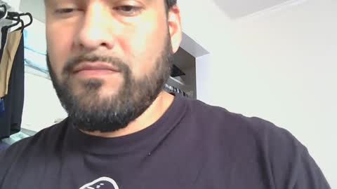 Snapshot of sal_cumplaciente chatting on March 3, 8:32 pm sal cumplaciente online show from March 3, 8:32 pm