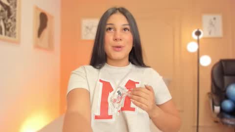 Snapshot of salem_sp chatting on March 2, 11:39 am Salem online show from March 2, 11:39 am