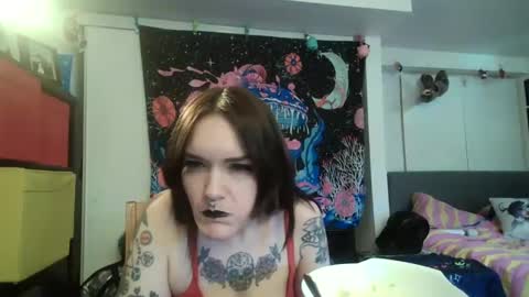 Snapshot of salemsslut chatting on February 20, 5:29 pm salemsslut online show from February 20, 5:29 pm