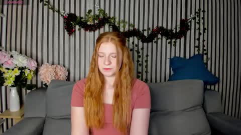 Snapshot of sally_ange1 chatting on January 11, 8:52 am Sally online show from January 11, 8:52 am