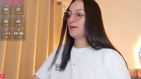 Silvia  online show from July 18, 1:59 pm