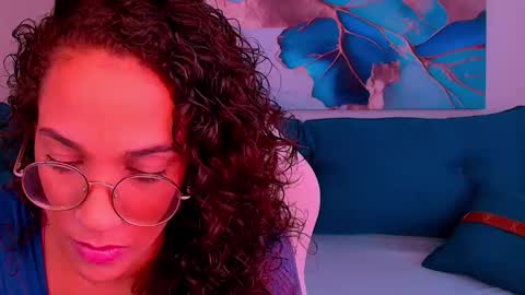 Snapshot of sally_diaz chatting on March 13, 12:01 pm Sally online show from March 13, 12:01 pm