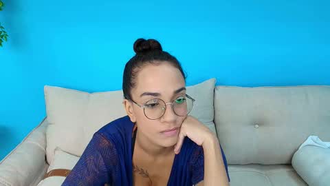 Snapshot of sally_diaz chatting on March 23, 12:09 pm Sally online show from March 23, 12:09 pm