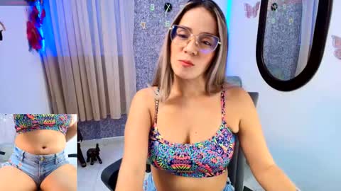 Snapshot of sally_ricci chatting on March 12, 7:53 pm sally_ricci online show from March 12, 7:53 pm