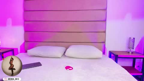 Snapshot of sally_rosses chatting on February 19, 12:01 pm sally rosses online show from February 19, 12:01 pm