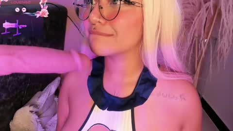  Sally White  online show from February 27, 1:38 am