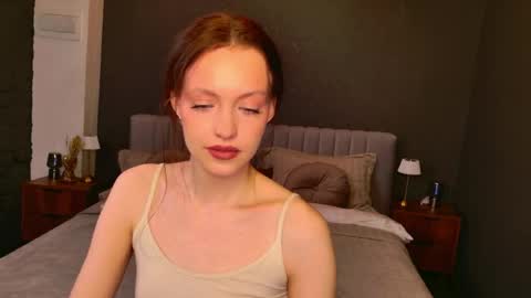 Snapshot of sallypinkman chatting on April 23, 8:13 am Sally Pinkman online show from April 23, 8:13 am