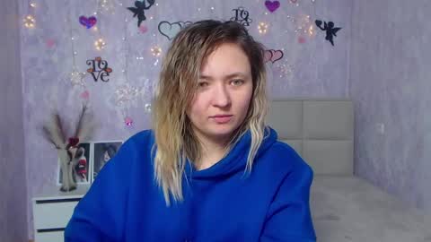Snapshot of sallyverda chatting on February 21, 4:29 am Sally online show from February 21, 4:29 am