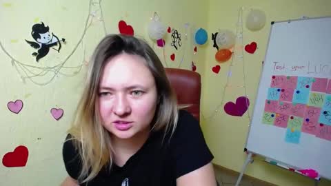 Snapshot of sallyverda chatting on February 22, 7:03 pm Sally online show from February 22, 7:03 pm