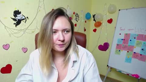 Snapshot of sallyverda chatting on February 22, 10:09 pm Sally online show from February 22, 10:09 pm