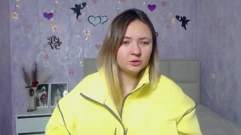 Snapshot of sallyverda chatting on February 25, 6:42 pm Sally online show from February 25, 6:42 pm