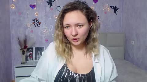 Snapshot of sallyverda chatting on February 27, 1:38 am Sally online show from February 27, 1:38 am