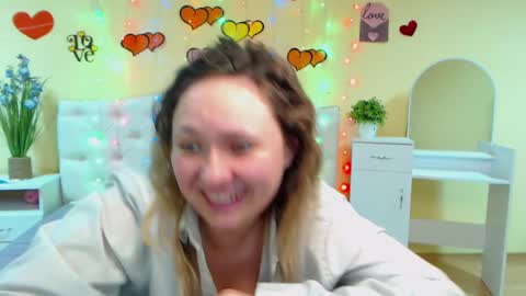 Snapshot of sallyverda chatting on February 28, 12:54 am Sally online show from February 28, 12:54 am