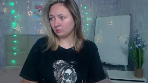 Snapshot of sallyverda chatting on September 10, 5:24 pm Sally online show from September 10, 5:24 pm