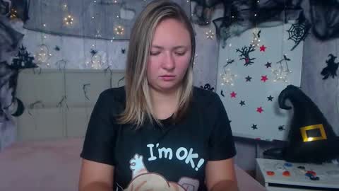 Sally online show from October 17, 5:26 pm