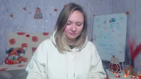 Sally online show from November 21, 7:01 pm