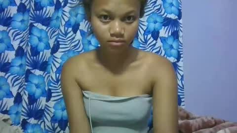 Snapshot of sallywett chatting on March 6, 2:19 am SallyWett online show from March 6, 2:19 am