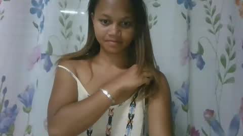 Snapshot of sallywett chatting on January 5, 6:33 pm SallyWett online show from January 5, 6:33 pm