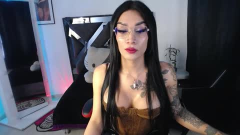 Snapshot of salo_hot01 chatting on October 24, 10:28 pm SALO HOT online show from October 24, 10:28 pm