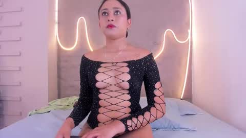 Snapshot of saloba_queen chatting on March 15, 11:27 am saloba_queen online show from March 15, 11:27 am