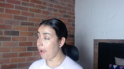 Snapshot of salome__palmer chatting on June 10, 10:52 pm online show from June 10, 10:52 pm