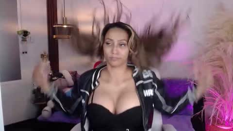 salome_drasin online show from November 22, 8:41 pm