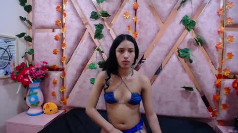 Snapshot of salome_queem chatting on February 15, 7:27 am salome_queem online show from February 15, 7:27 am
