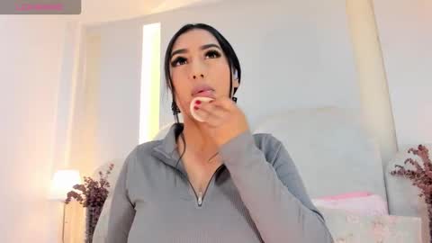   online show from October 28, 7:49 pm