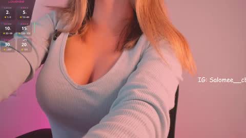 Snapshot of salomee__evans chatting on April 19, 12:48 pm Salome online show from April 19, 12:48 pm