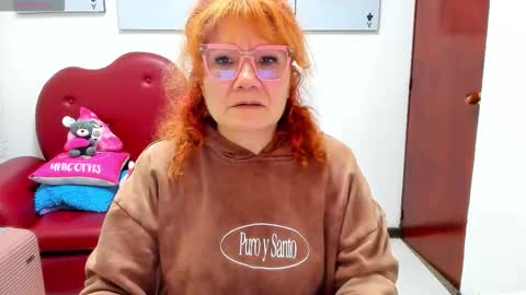 Snapshot of salomee_diazz chatting on February 16, 9:22 pm Salomee diazz online show from February 16, 9:22 pm