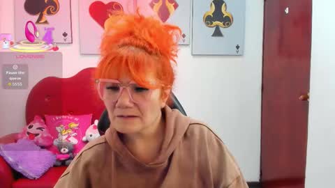 Snapshot of salomee_diazz chatting on March 5, 9:44 pm Salomee diazz online show from March 5, 9:44 pm