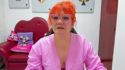 Snapshot of salomee_diazz chatting on April 7, 9:04 pm Salomee diazz online show from April 7, 9:04 pm