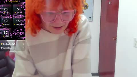 Snapshot of salomee_diazz chatting on April 24, 10:23 pm Salomee diazz online show from April 24, 10:23 pm
