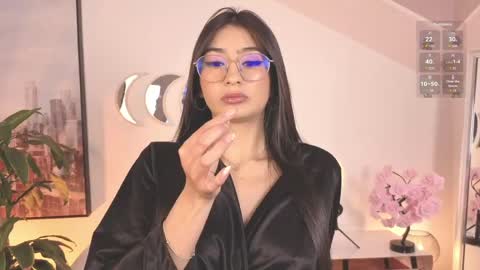 Snapshot of salomee_mon chatting on May 15, 2:13 pm Salo online show from May 15, 2:13 pm