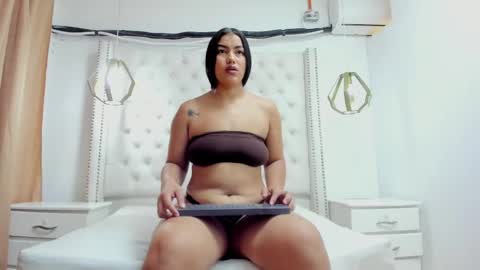 Snapshot of salomee_stone chatting on March 25, 12:33 pm SALOME online show from March 25, 12:33 pm