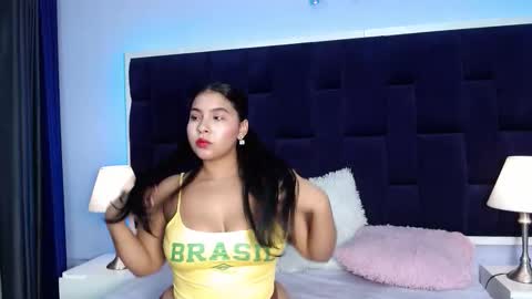 Snapshot of salomeee__ chatting on March 16, 3:34 am salomeee__ online show from March 16, 3:34 am