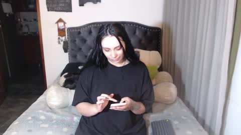 yenny online show from May 7, 3:12 am