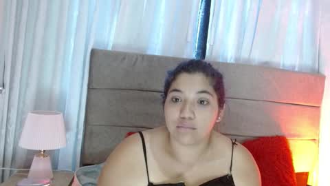 Snapshot of salomehotty_ chatting on October 8, 9:01 pm salomehotty_ online show from October 8, 9:01 pm