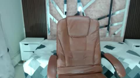 Snapshot of salomemilf202 chatting on October 1, 3:23 am salomemilf202 online show from October 1, 3:23 am