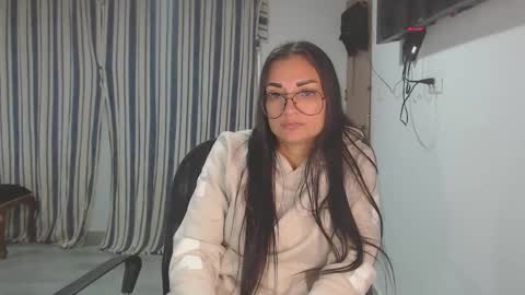 salome online show from October 16, 1:28 am