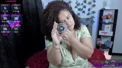 Snapshot of salometkm chatting on February 15, 2:33 pm Andrea online show from February 15, 2:33 pm