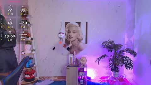 Snapshot of saloomee__ chatting on February 17, 11:18 am SALOME online show from February 17, 11:18 am
