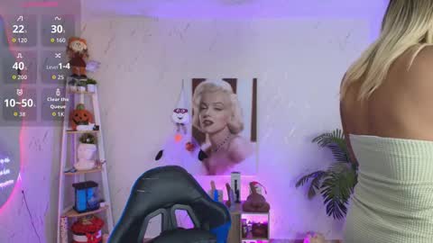 Snapshot of saloomee__ chatting on March 16, 10:52 am SALOME online show from March 16, 10:52 am
