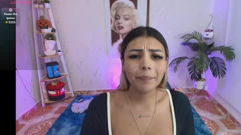 Snapshot of saloomee__ chatting on April 6, 10:00 pm SALOME online show from April 6, 10:00 pm