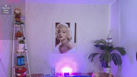 Snapshot of saloomee__ chatting on April 7, 9:15 pm SALOME online show from April 7, 9:15 pm