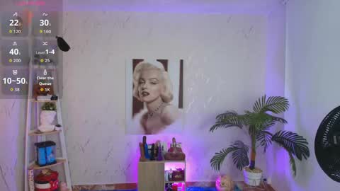 Snapshot of saloomee__ chatting on May 4, 11:28 am SALOME online show from May 4, 11:28 am