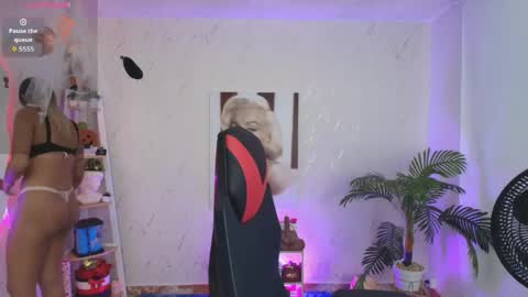 Snapshot of saloomee__ chatting on May 11, 11:27 am SALOME online show from May 11, 11:27 am