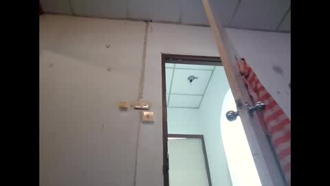 salsapaulus online show from March 3, 8:31 am