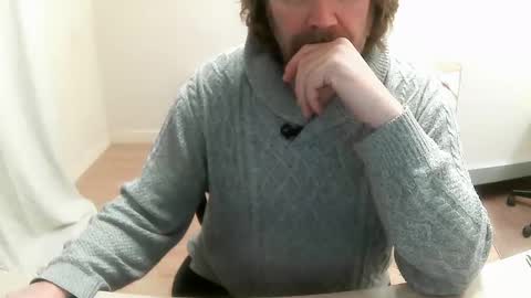 Snapshot of saltimbanquier chatting on December 12, 7:19 am Saltimbanquier Salt ou Banquier online show from December 12, 7:19 am